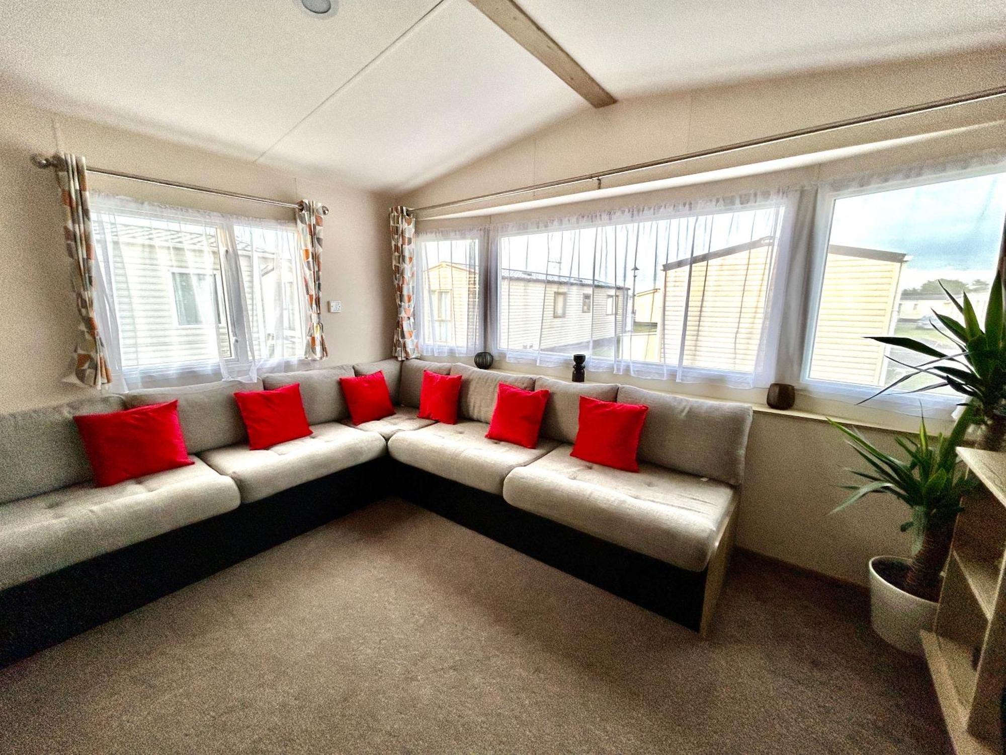 Verbjam 6 Berth Caravan Holiday St Osyth Clacton-On-Sea Exterior photo